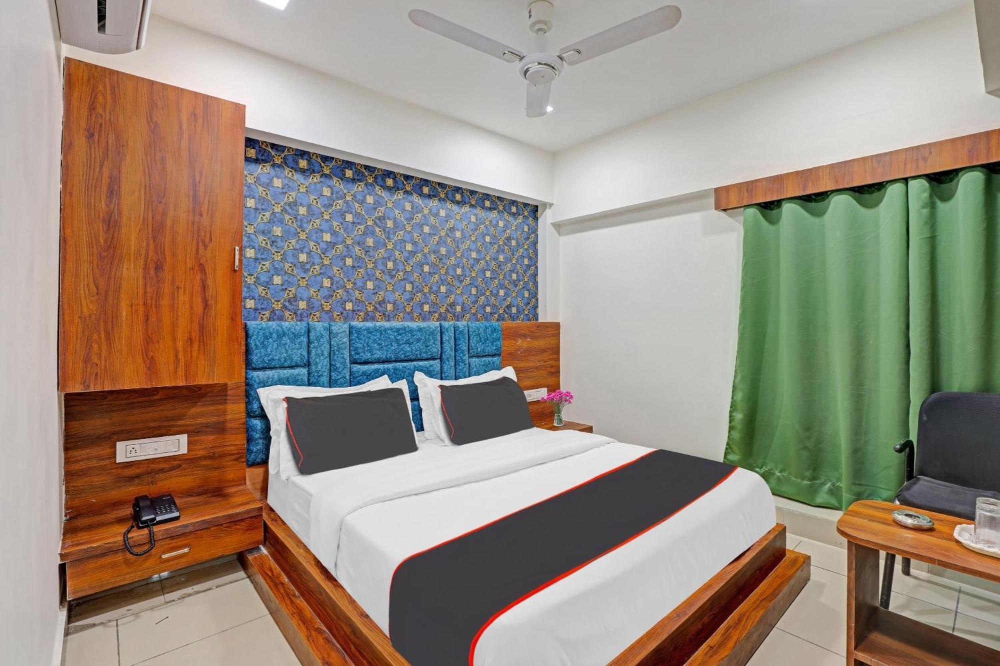Capital O Bhavya Villa Ahmedabad Bagian luar foto